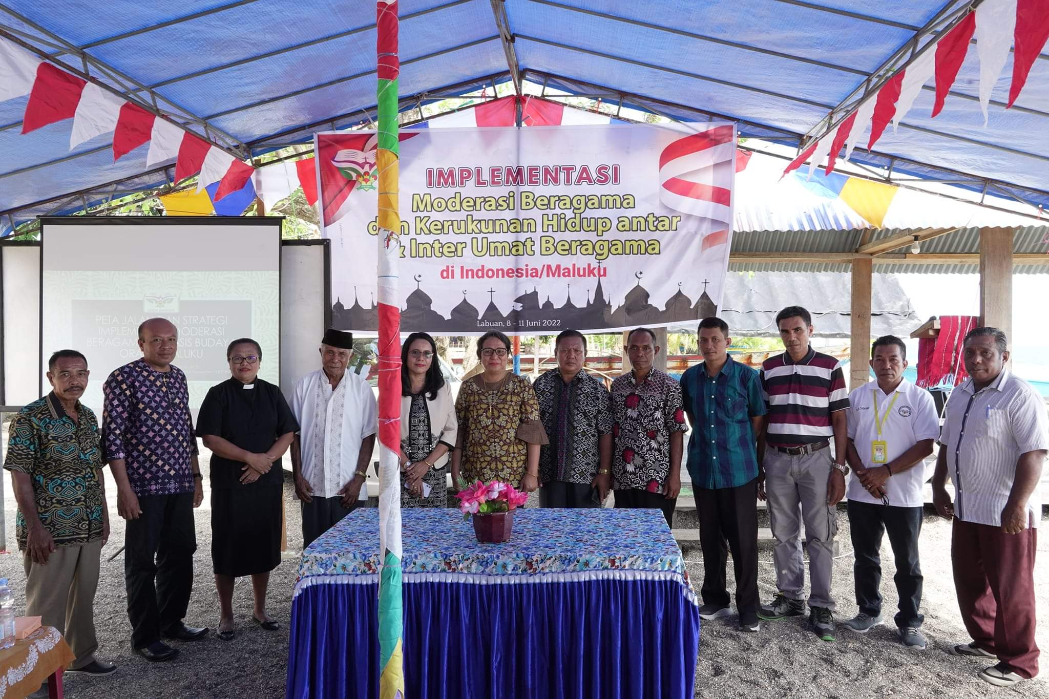 Implementasi Moderasi Beragama, Program Pascasarjana IAKN Ambon lakukan PKM di Labuan Pulau tujuh