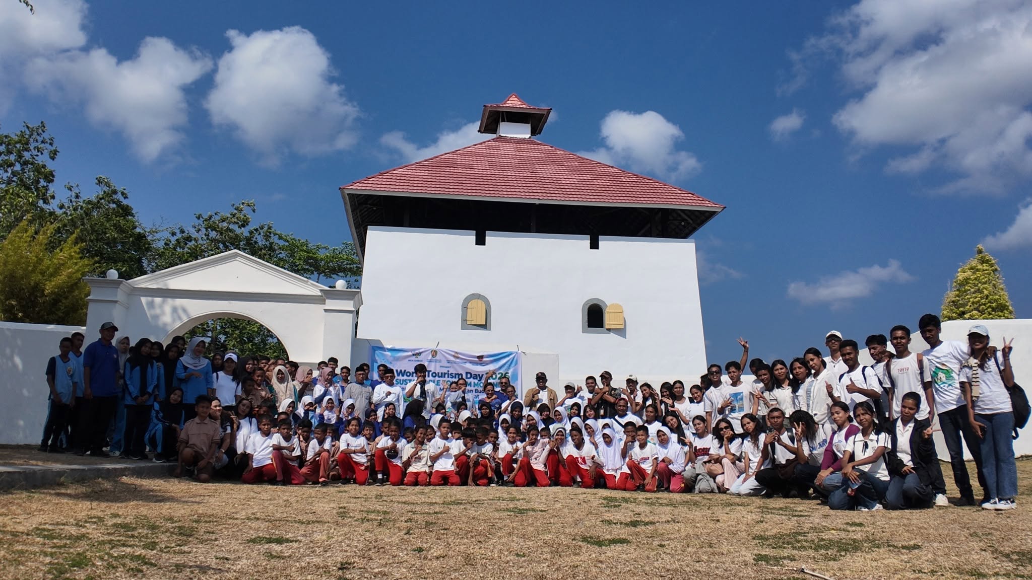 Peringati Hari Pariwisata Sedunia 2026, Maluku Gelar Gerakan Pariwisata Berkelanjutan di Benteng Amsterdam