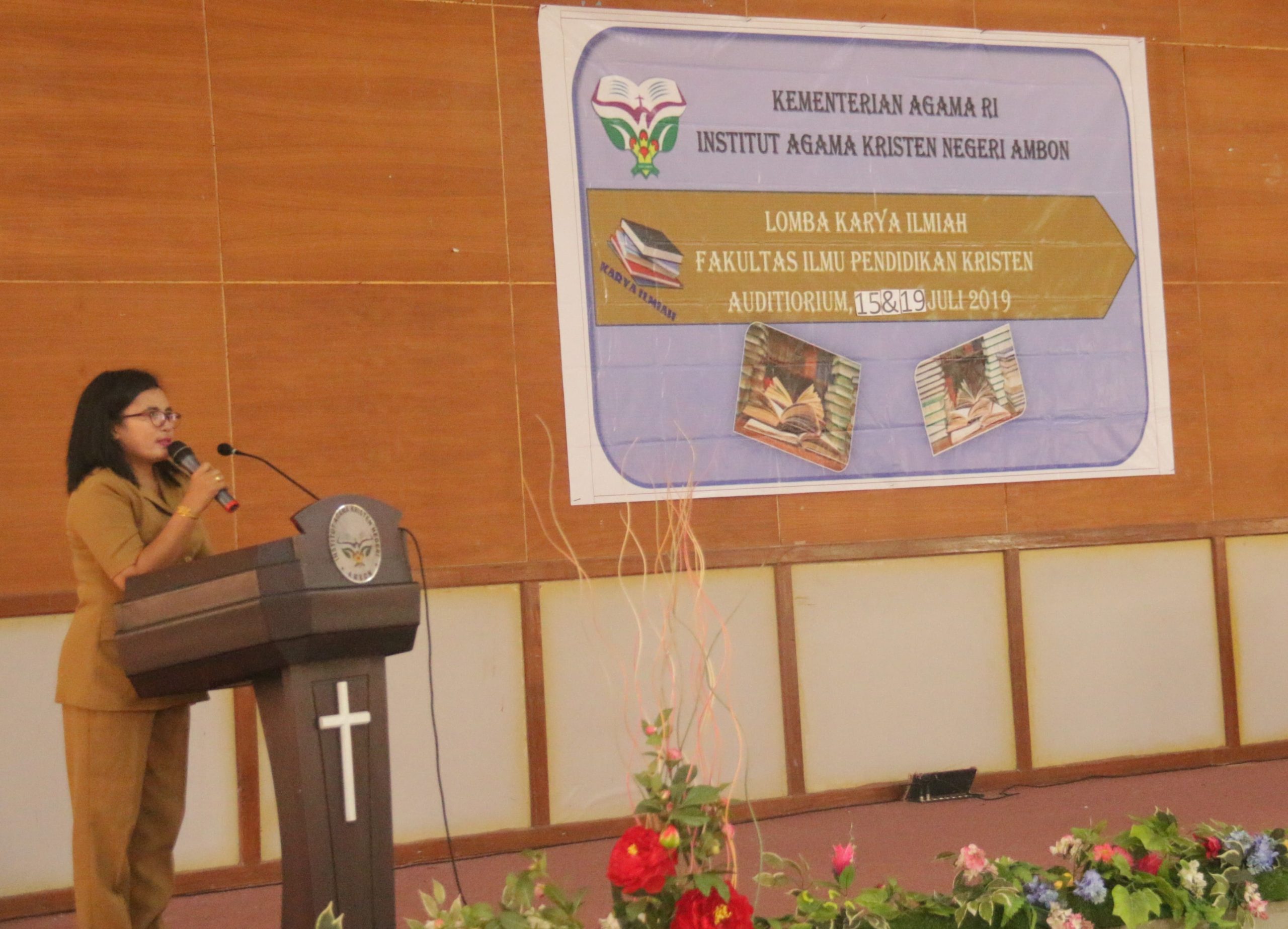 Fakultas Ilmu Pendidikan Kristen (FIPK) IAKN Ambon melaksanakan lomba Karya Ilmiah