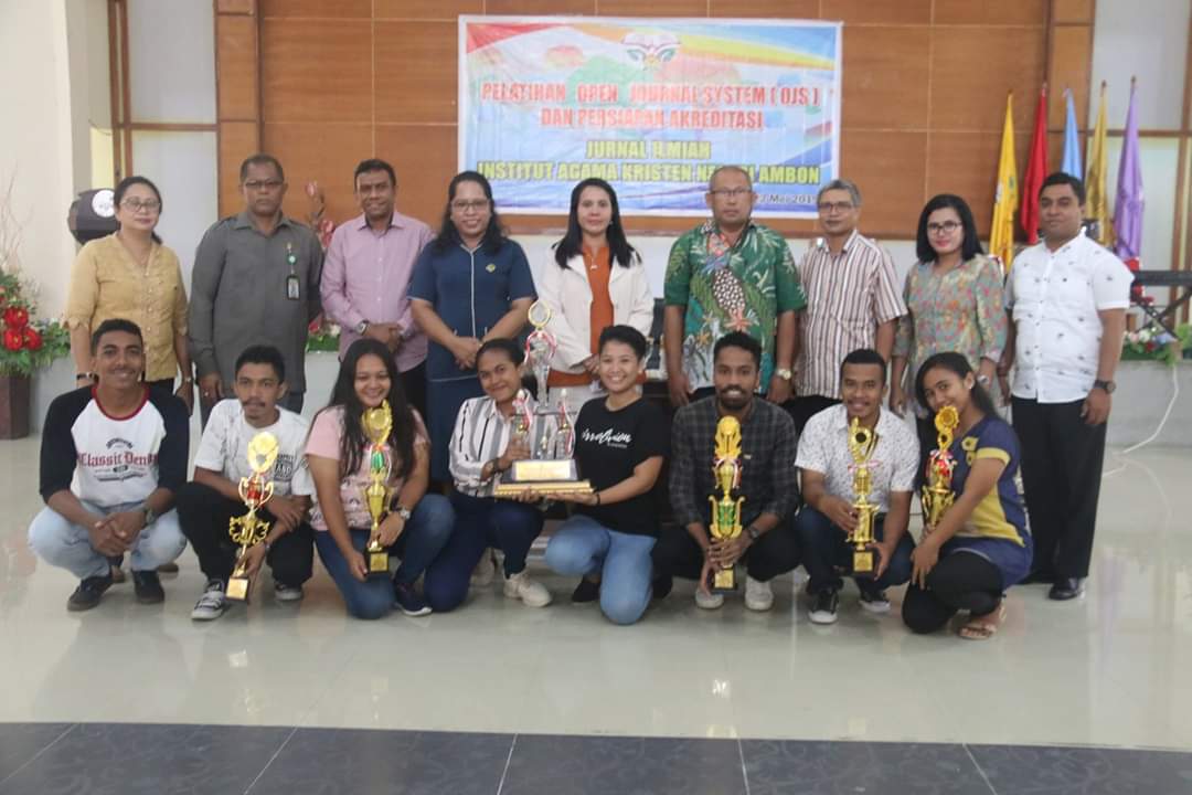 Rektor membuka pelatihan OJS sekaligus menerima peserta Kemah bakti & Kreativitas Mahasiswa PTKK se Indonesia.