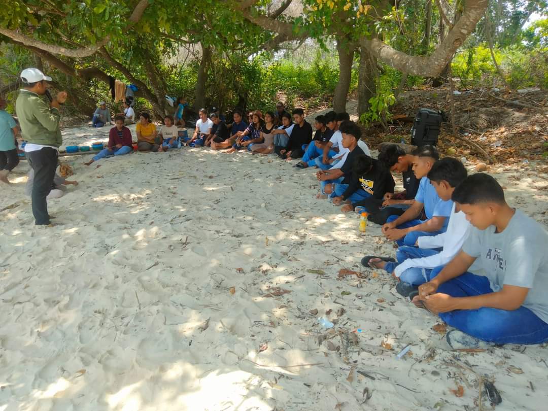 Pulau 7 Desa Labuan menjadi tampat Camp Pemuda Lintas Iman, Dalam Rangkaian Kegiatan PKM IAKN Ambon
