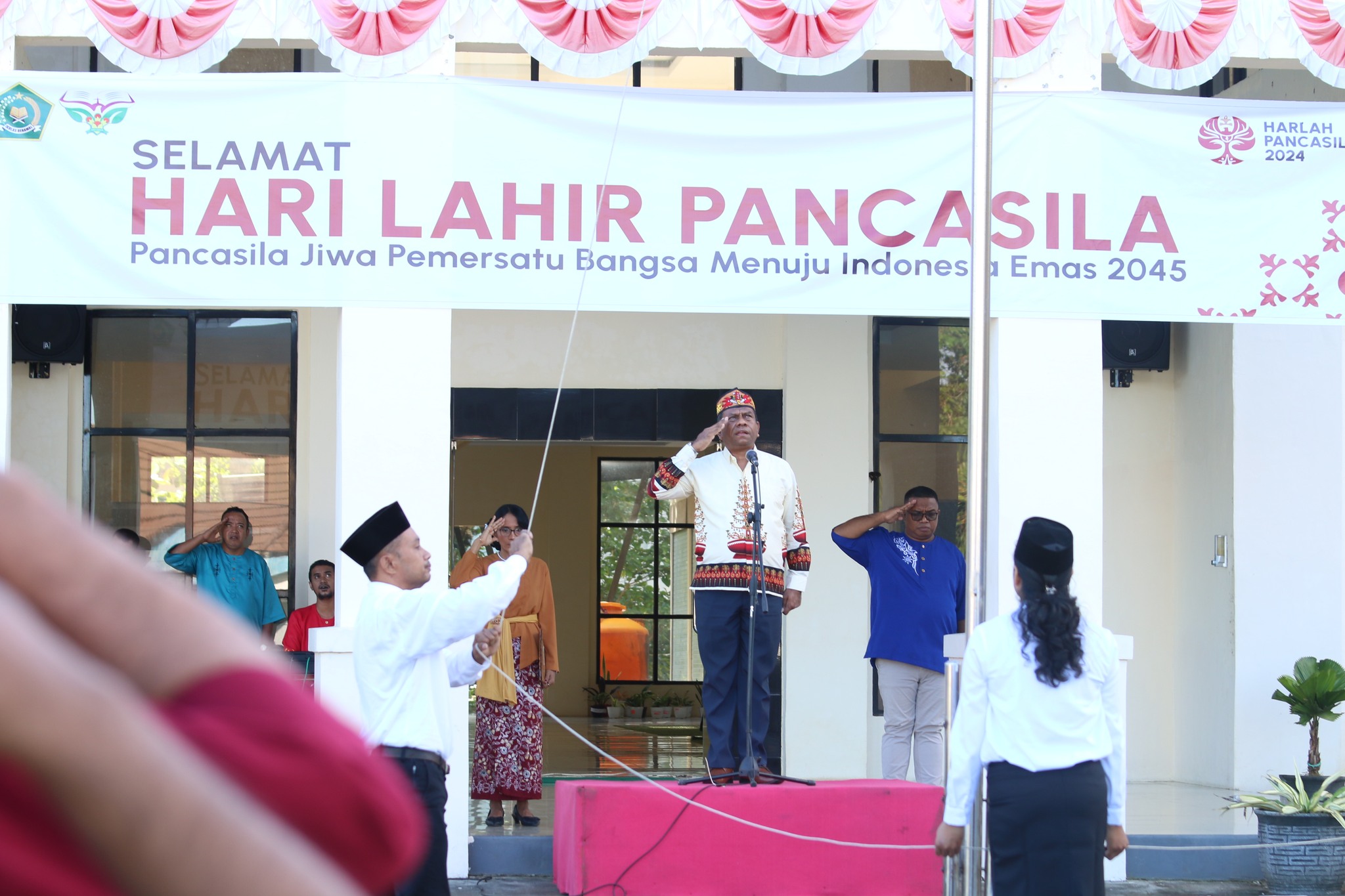 IAKN Ambon Gelar Upacara Pengibaran Bendera Merah Putih dalam Rangka Peringatan Hari Lahir Pancasila 1 Juni 2024