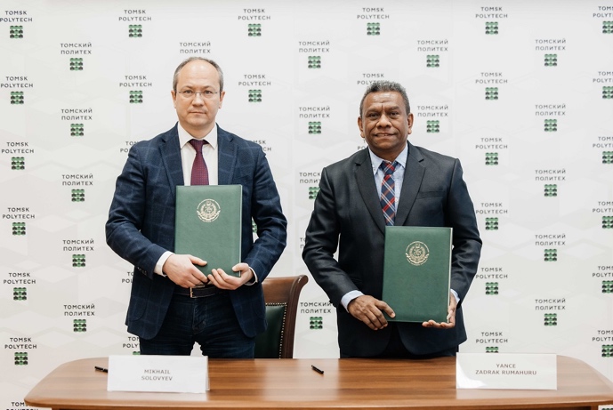 Mendukung Program Presiden RI untuk meningkatan bidang STEM (Science, Technology, Engineering, Mathematics) IAKN Ambon dan Tomsk Polytechnic University, Rusia, menandatangani MoU untuk Kerja Sama Pendidikan Internasional